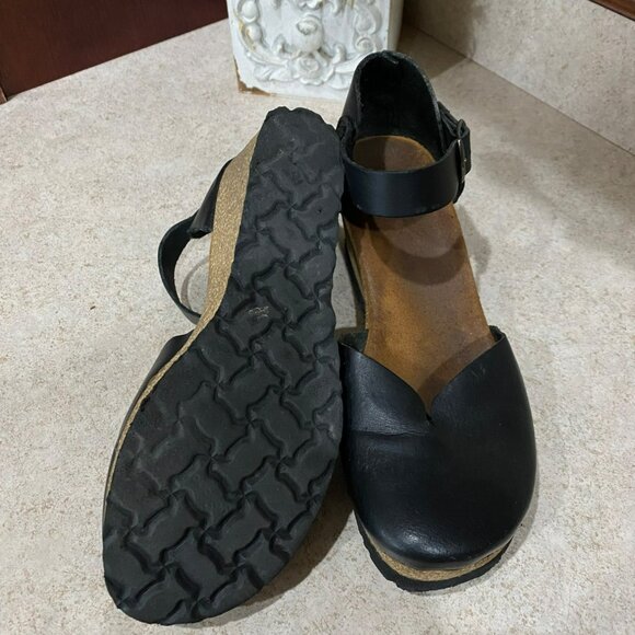 Yokono Womens Black Leather Mary Jane Wedge Sandals Size 7 With Cork Sole & Buck - Picture 6 of 7